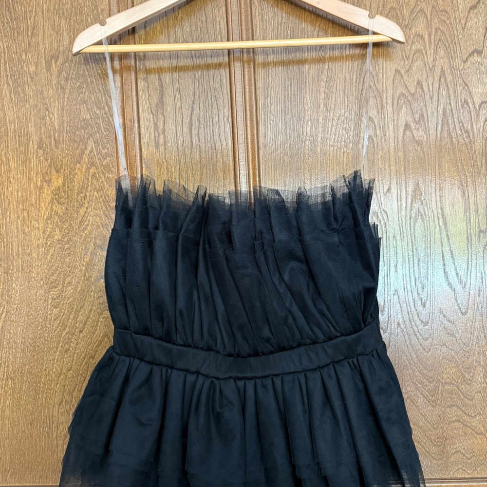 entro Strapless Cocktail Top